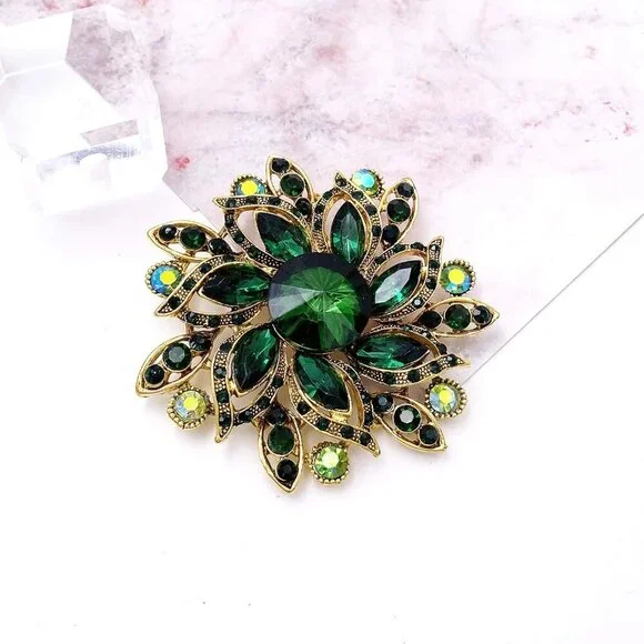 Vintage Women's Austrian Crystal Elegant Flower Brooch Wedding Broach Pin - Picture 2 of 4